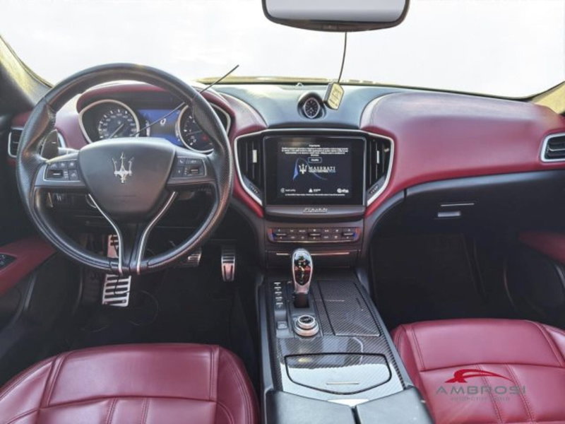 Maserati Ghibli usata a Perugia (15)