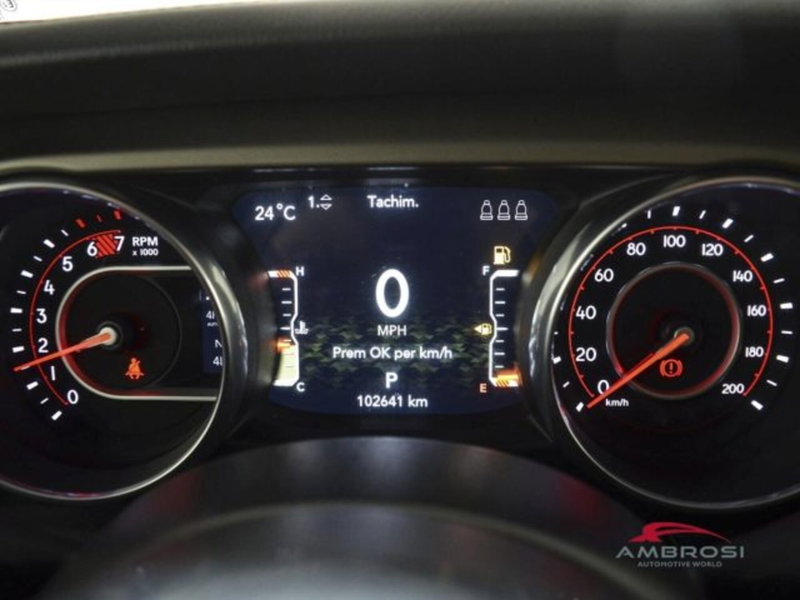 Jeep Wrangler Unlimited usata a Perugia (13)