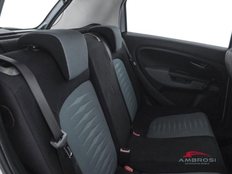 Fiat Grande Punto usata a Perugia (11)