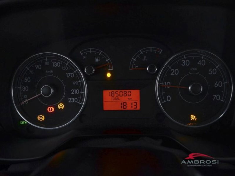 Fiat Grande Punto usata a Perugia (13)