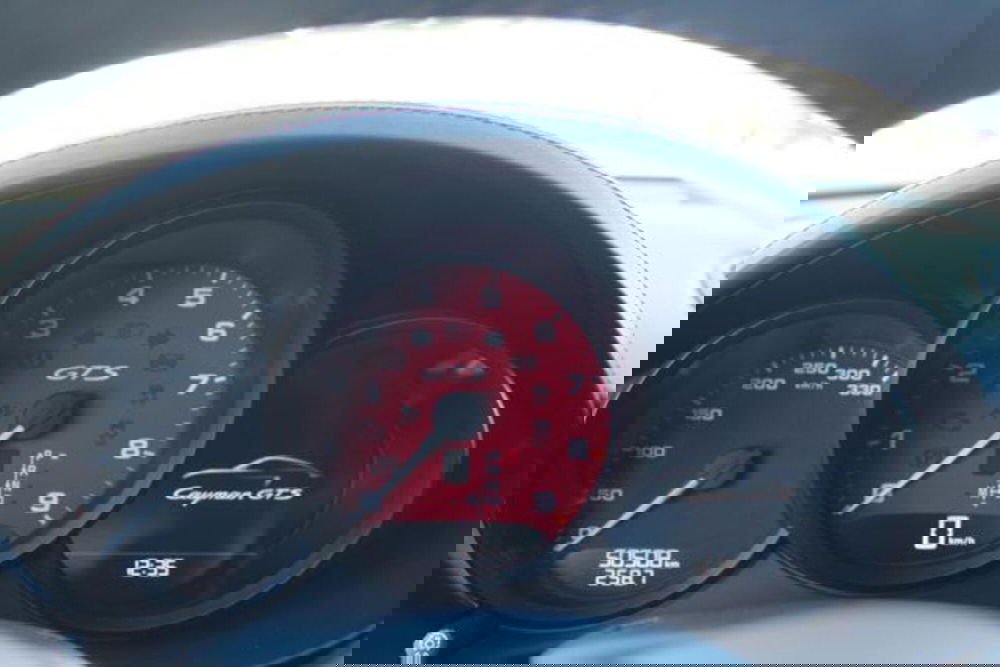 Porsche 718 Cayman  usata a Lecce (12)