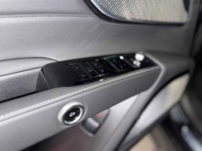 Maserati Grecale usata a Genova (12)