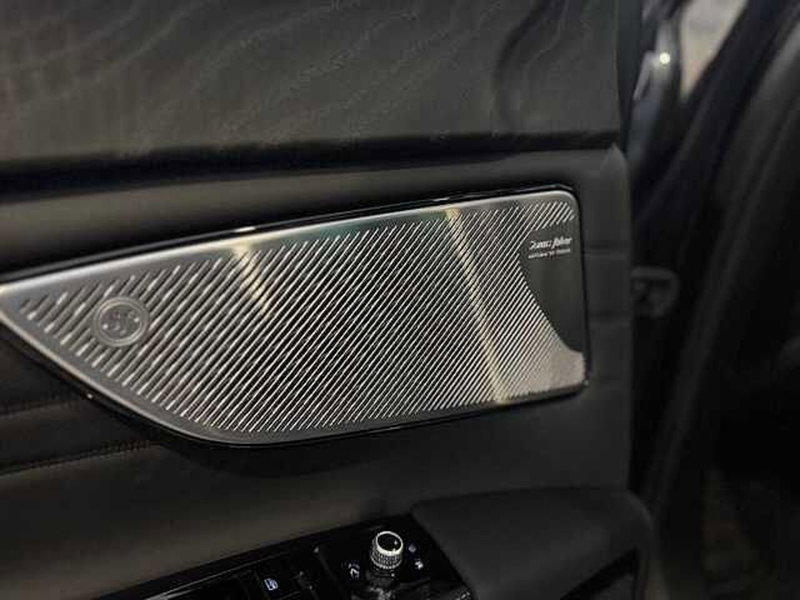 Maserati Grecale usata a Genova (13)