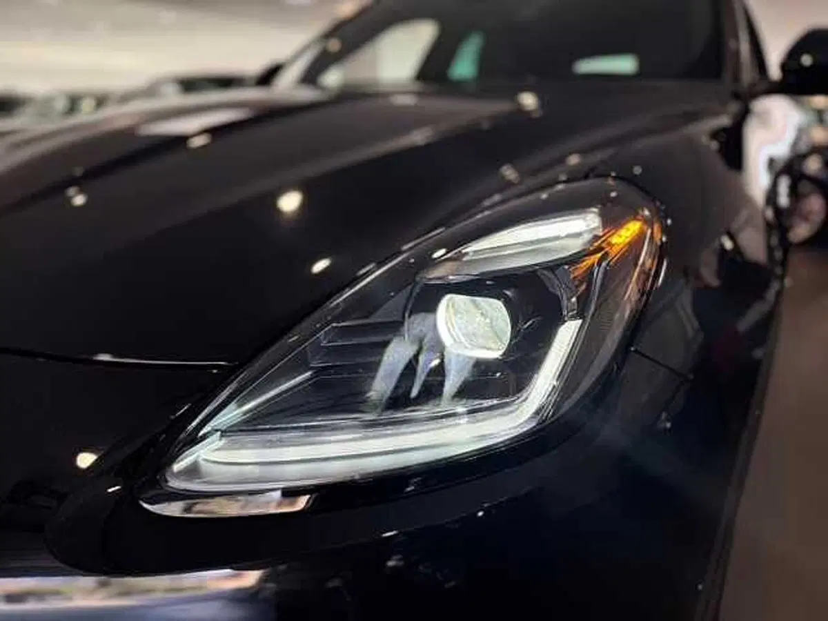 Maserati Grecale usata a Genova (7)