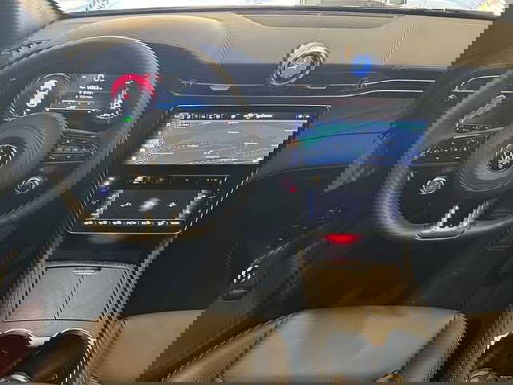 Maserati Grecale usata a Genova (8)