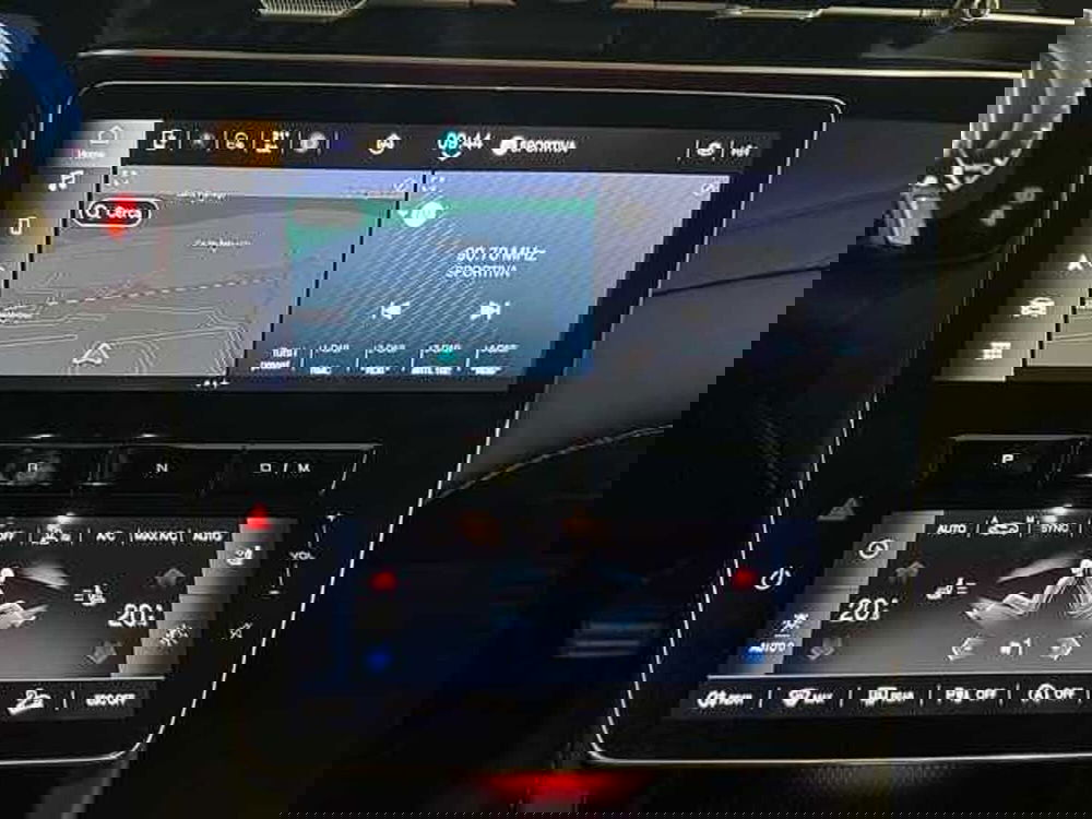 Maserati Grecale usata a Genova (9)