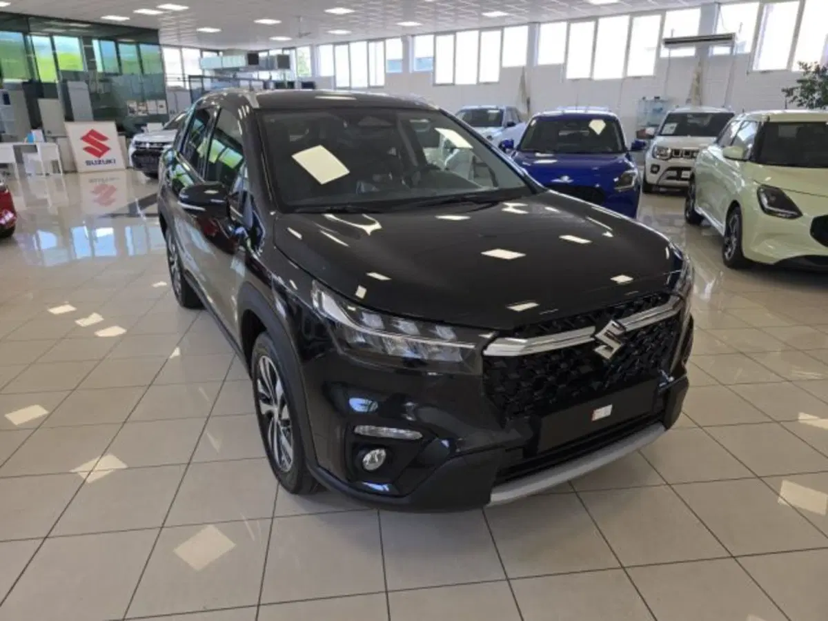 Suzuki S-Cross nuova a Reggio Emilia (8)