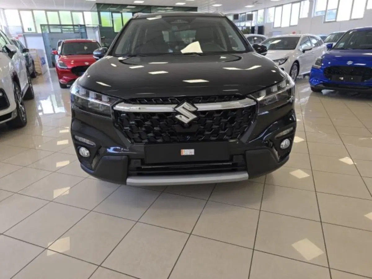 Suzuki S-Cross nuova a Reggio Emilia (9)