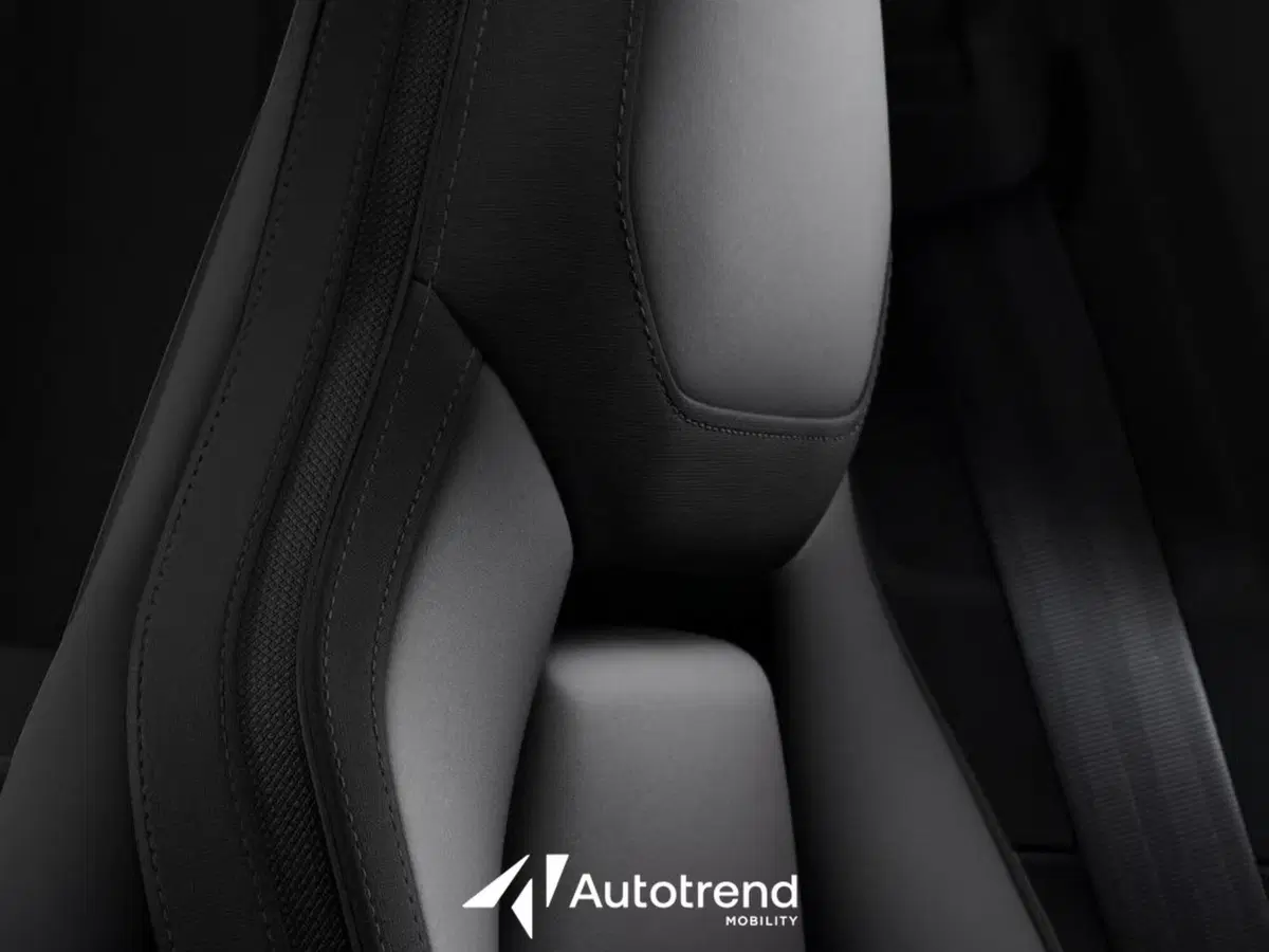Polestar Polestar 4 nuova a Bari (13)