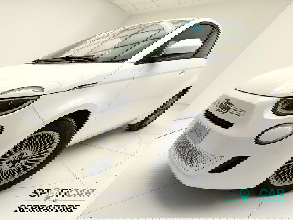 Fiat 500 nuova a Como