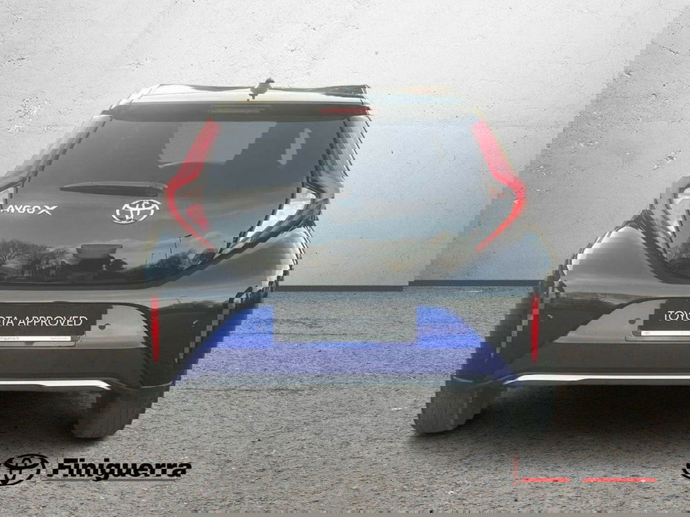 Toyota Aygo X usata a Lecco (4)