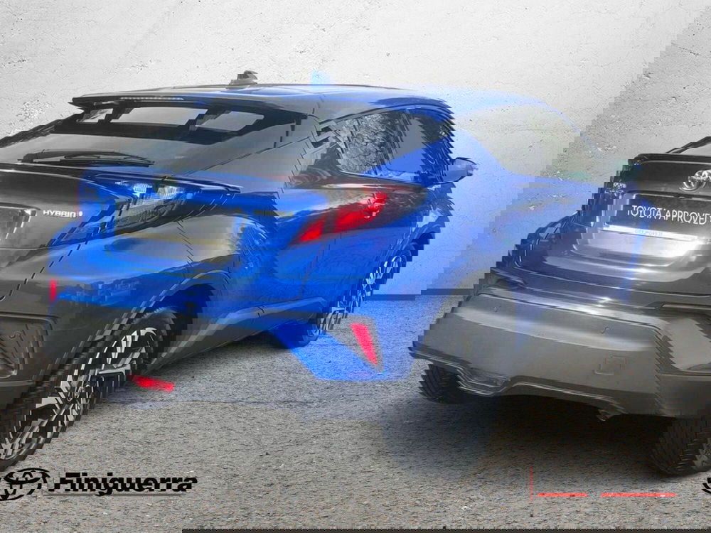 Toyota Toyota C-HR usata a Lecco (5)