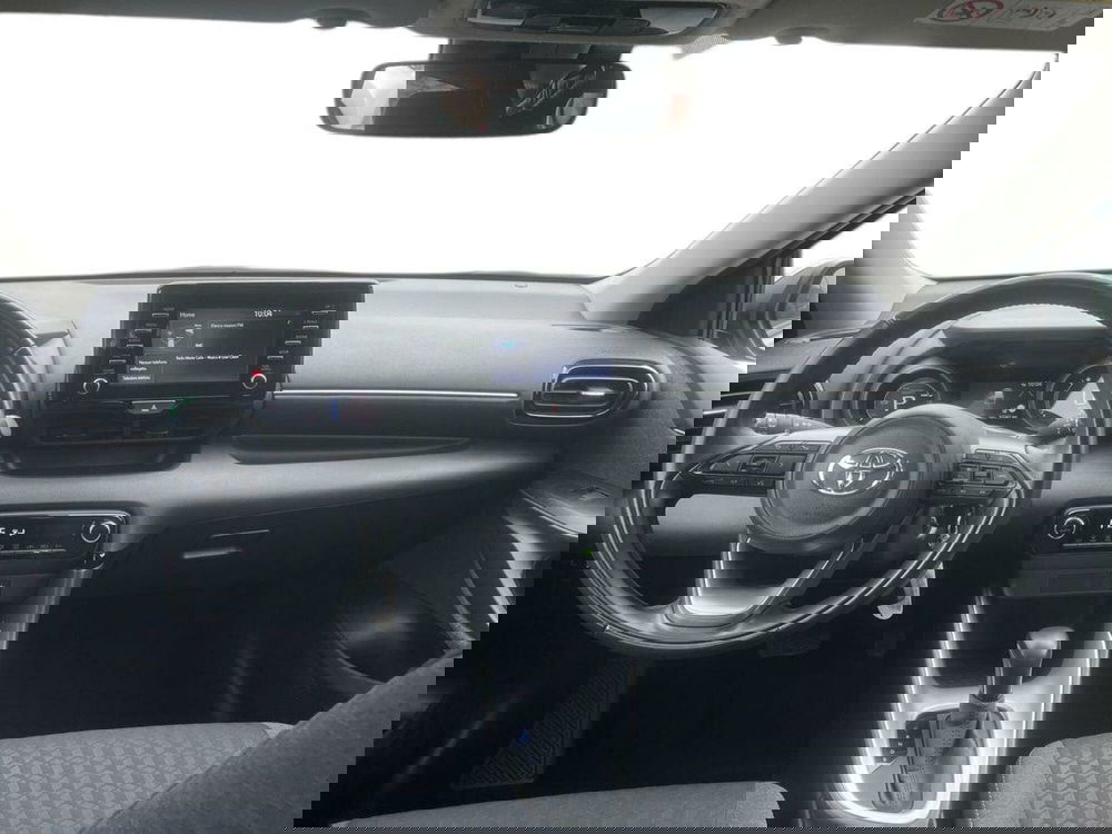 Toyota Yaris usata a Lecco (9)