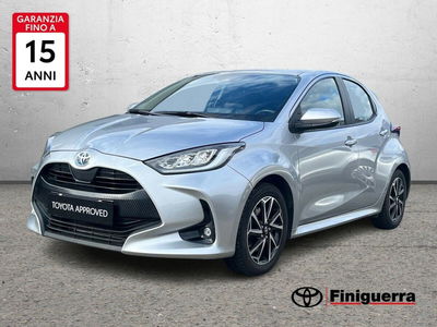 Toyota Yaris 1.5 Hybrid 5 porte Trend del 2022 usata a Poggiridenti