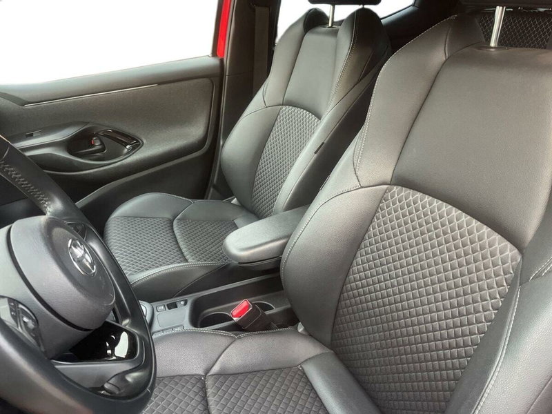 Toyota Yaris usata a Lecco (11)