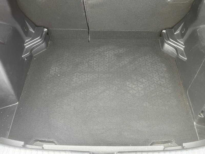 Toyota Yaris Cross usata a Lecco (13)