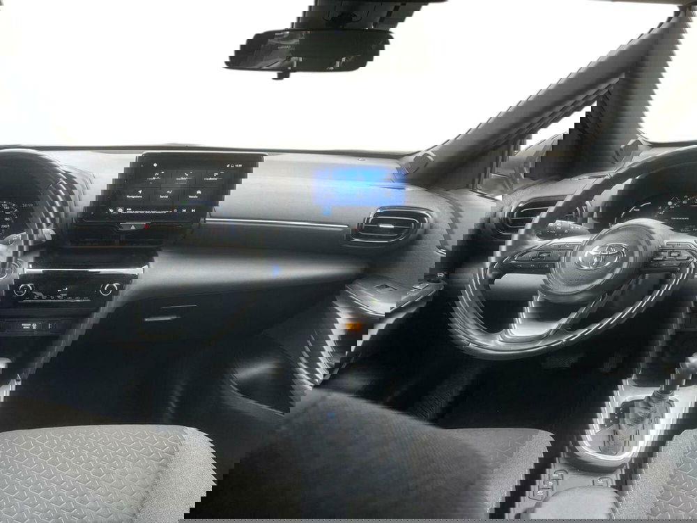 Toyota Yaris Cross usata a Lecco (9)