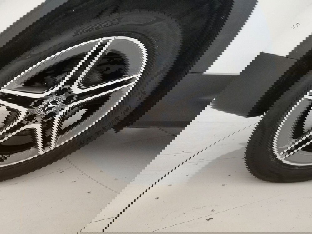 Mercedes-Benz GLB usata a Alessandria (14)