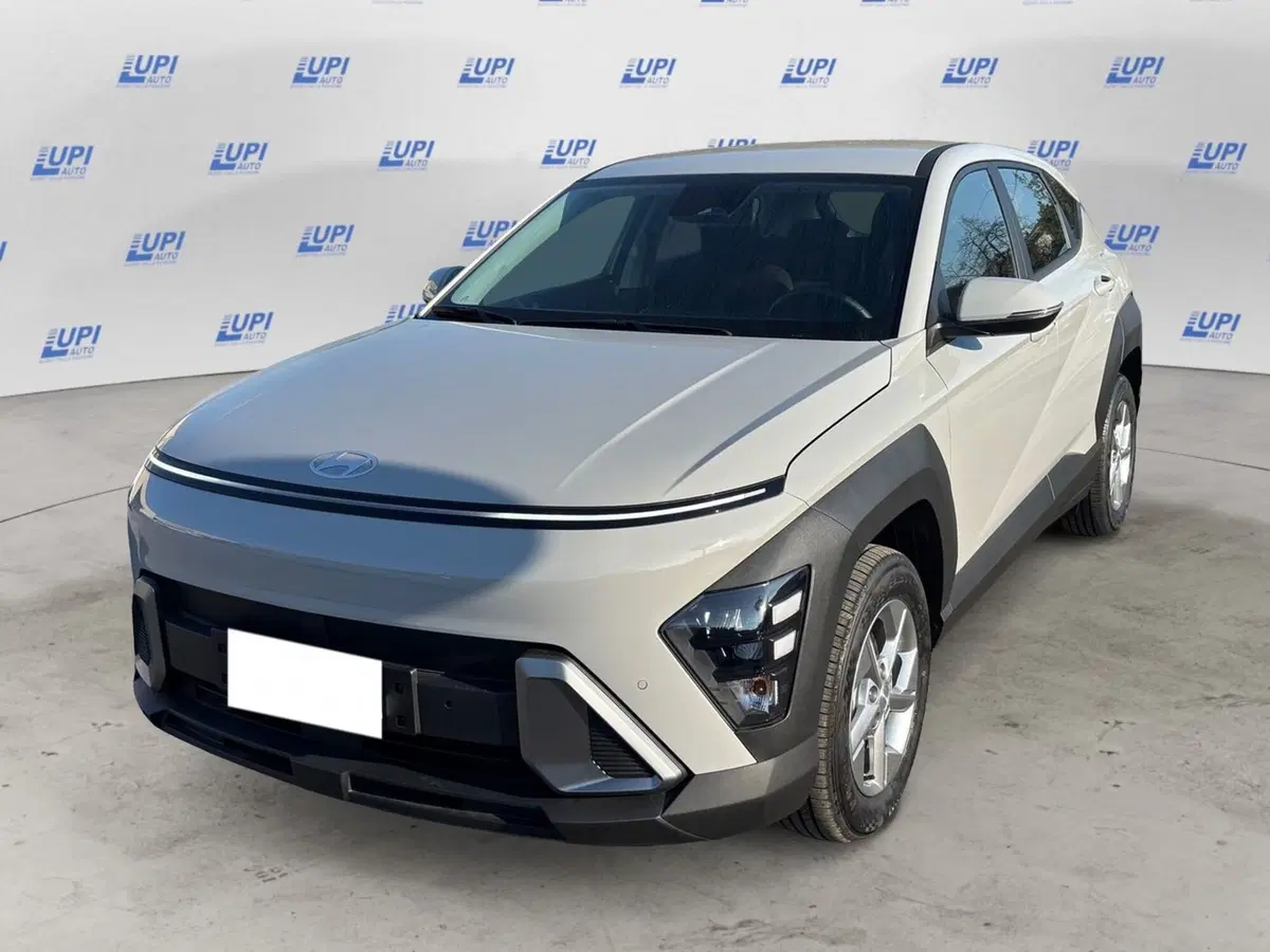 Hyundai Kona nuova a Lucca
