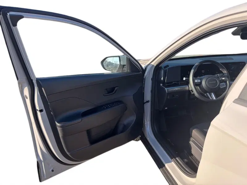 Hyundai Kona nuova a Lucca (17)