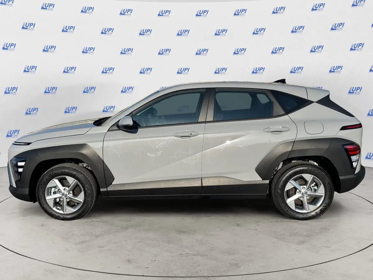 Hyundai Kona nuova a Lucca (2)