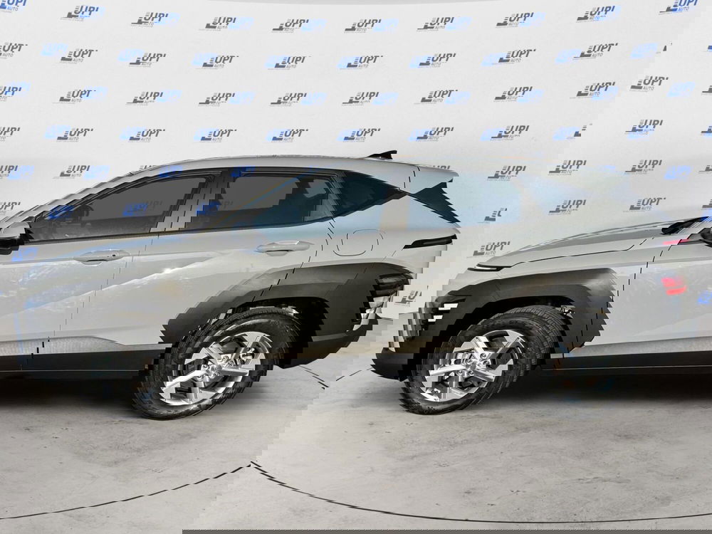 Hyundai Kona nuova a Lucca (2)