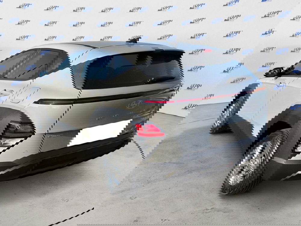 Hyundai Kona nuova a Lucca (3)