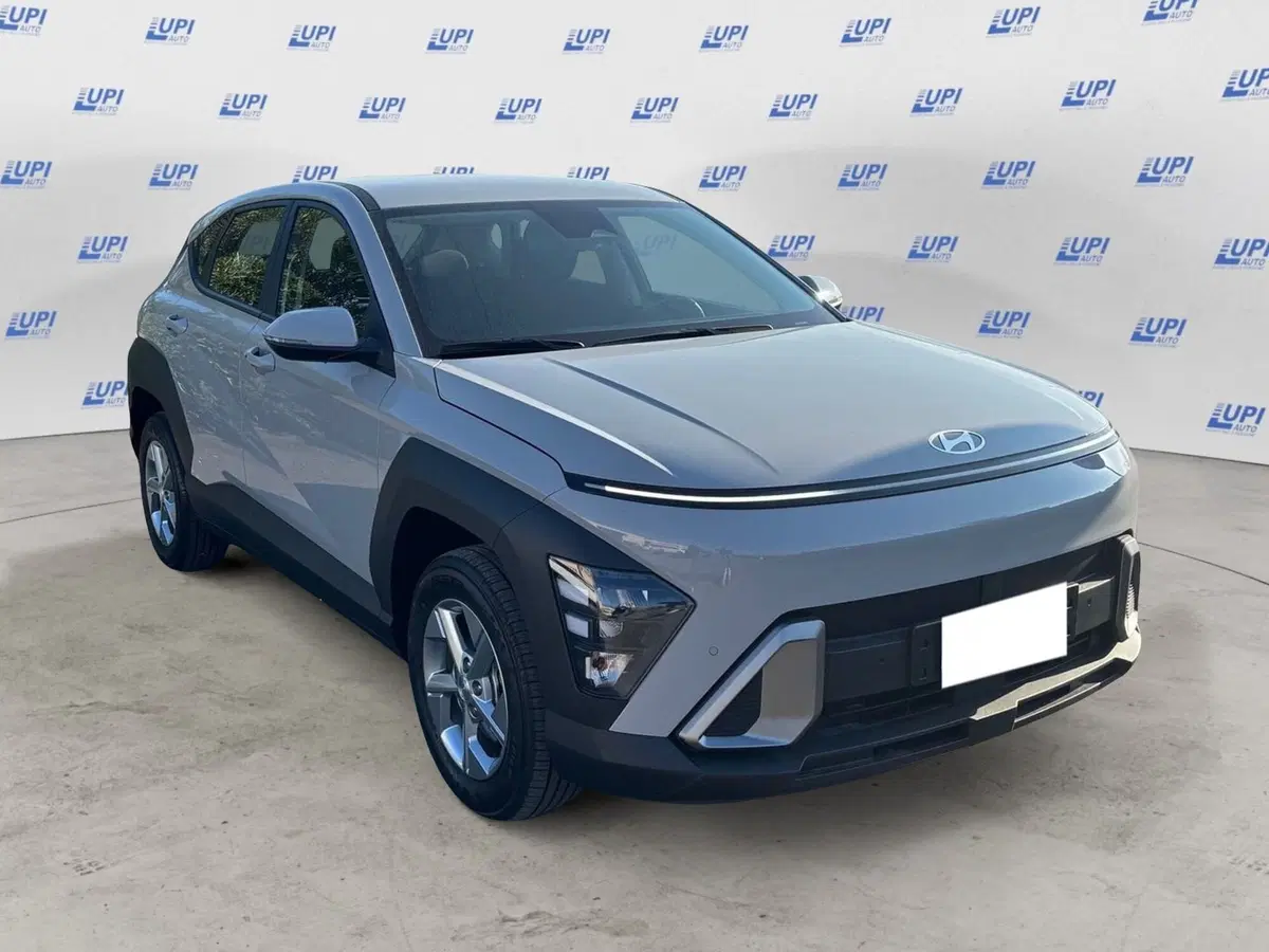 Hyundai Kona nuova a Lucca (7)