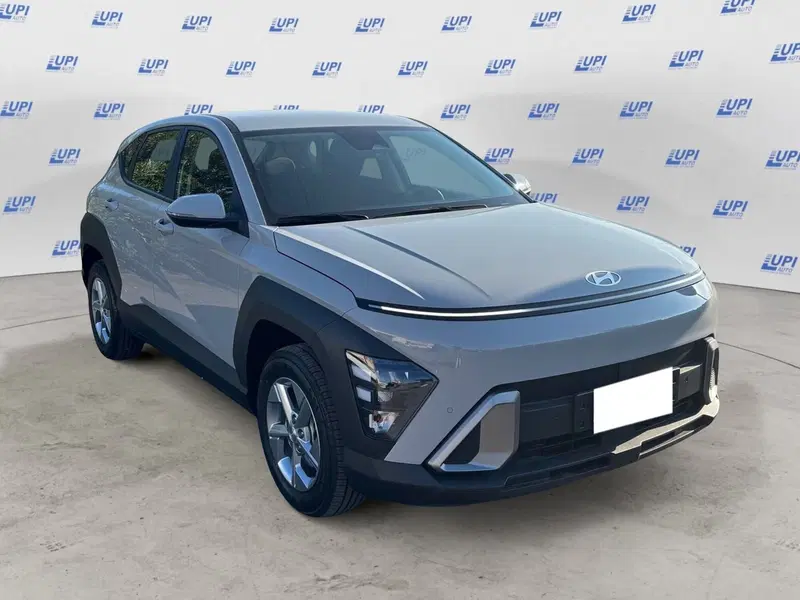 Hyundai Kona nuova a Lucca (7)