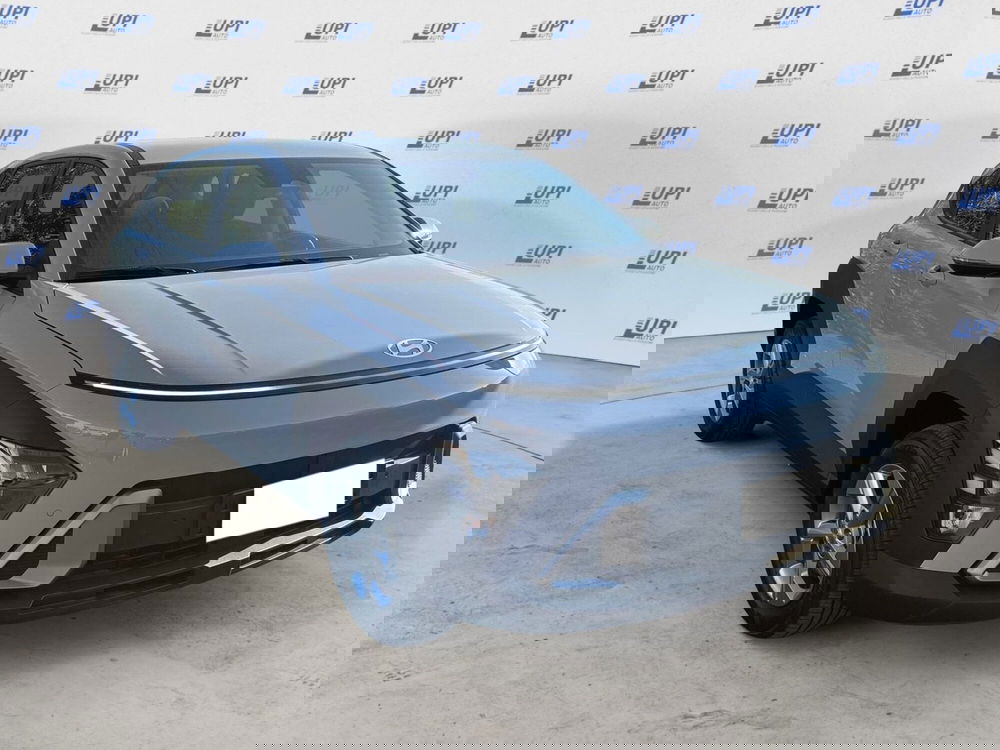 Hyundai Kona nuova a Lucca (7)