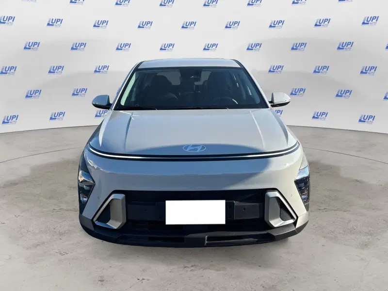 Hyundai Kona nuova a Lucca (8)