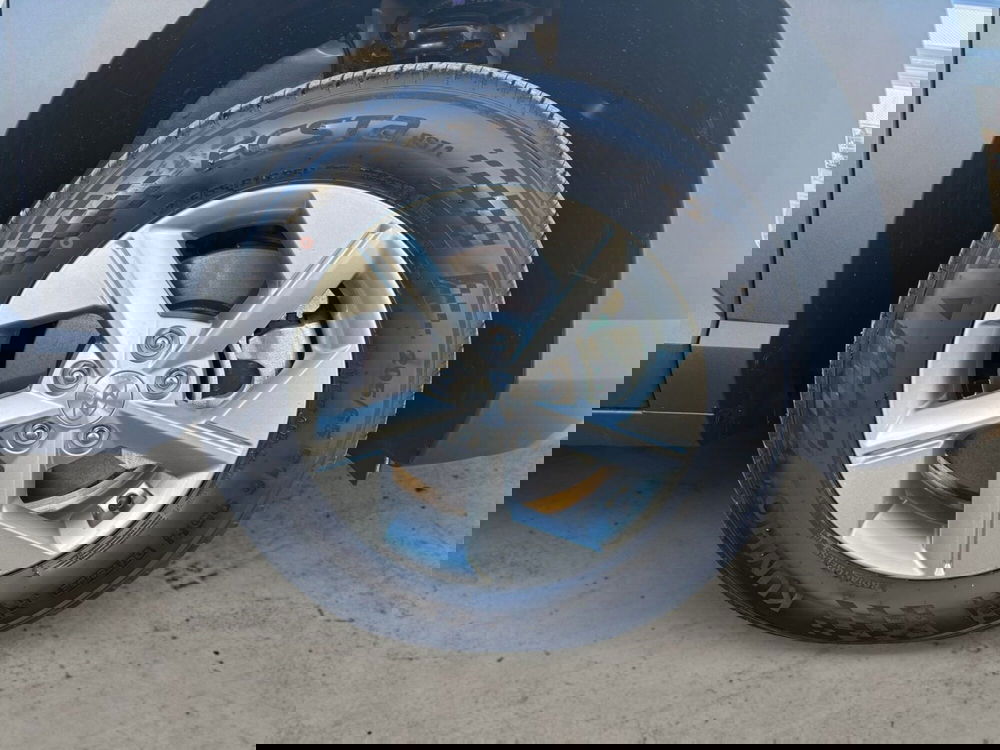 Hyundai Kona nuova a Lucca (9)