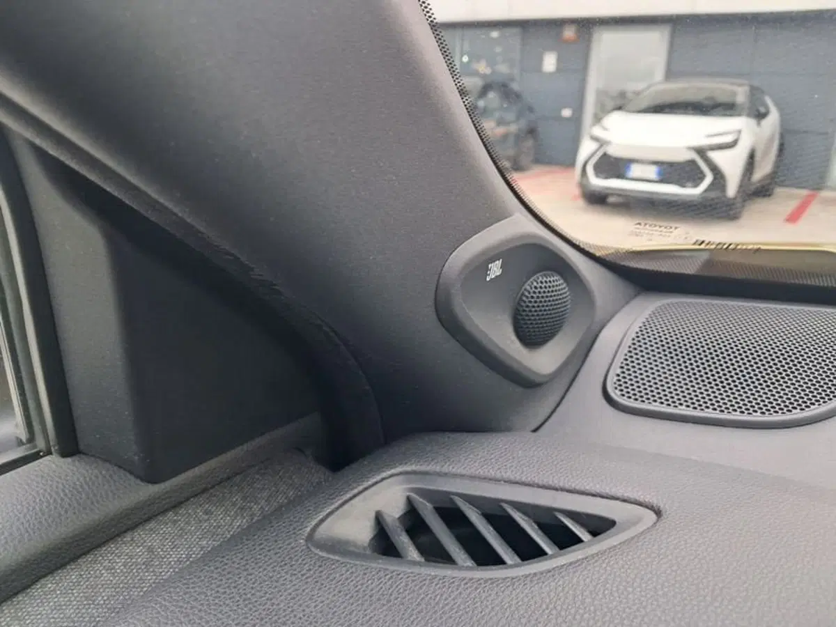 Toyota Yaris Cross usata a Cagliari (20)