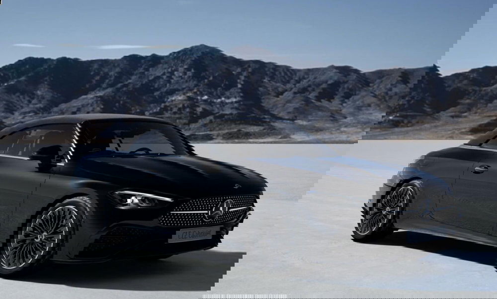 Mercedes-Benz CLE Cabrio nuova a Bergamo (4)