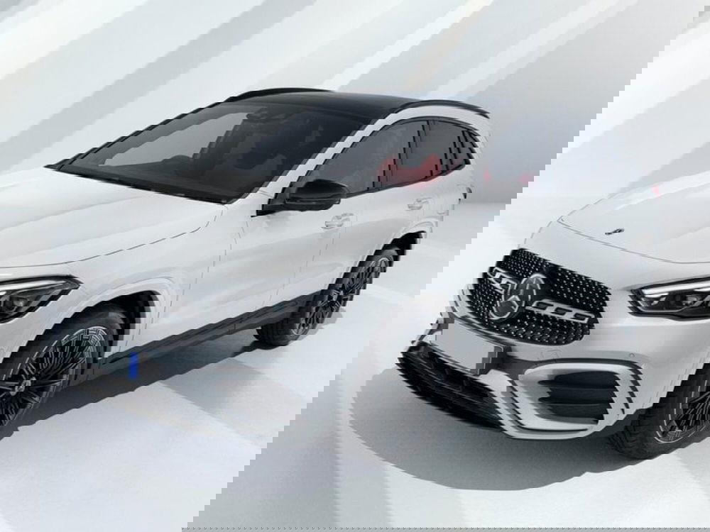 Mercedes-Benz GLA SUV nuova a Siena (4)