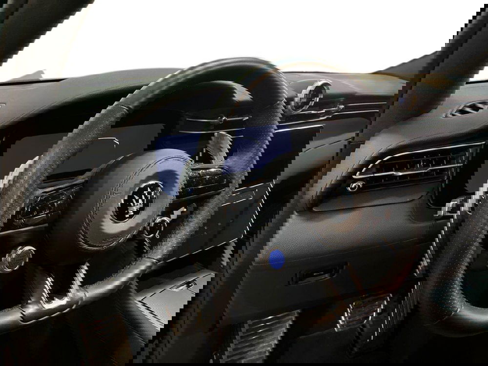 Maserati Grecale usata a Bari (10)