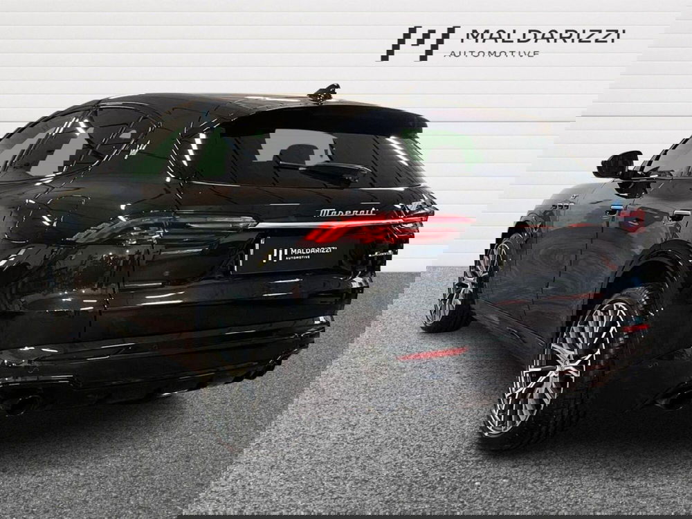 Maserati Grecale usata a Bari (4)