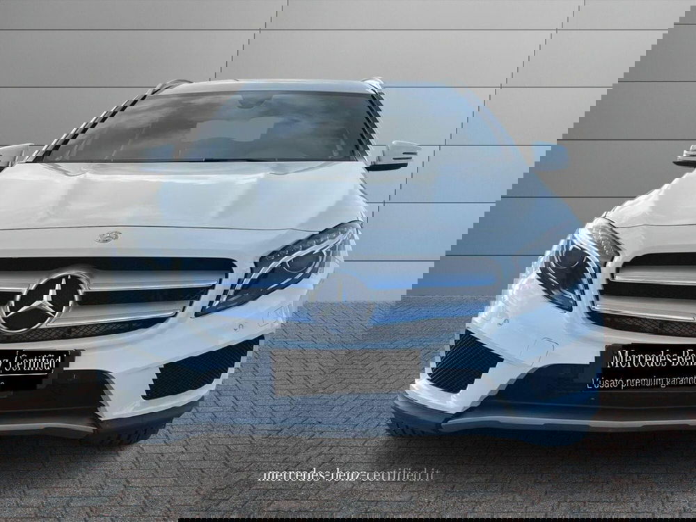 Mercedes-Benz GLA SUV usata a Bari (3)