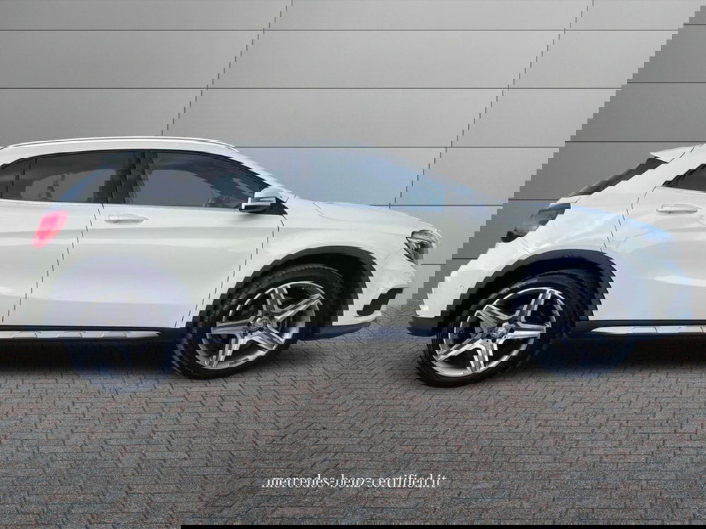 Mercedes-Benz GLA SUV usata a Bari (5)