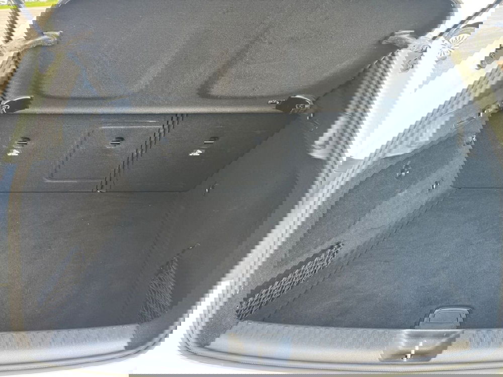 Mercedes-Benz GLA SUV usata a Bari (8)