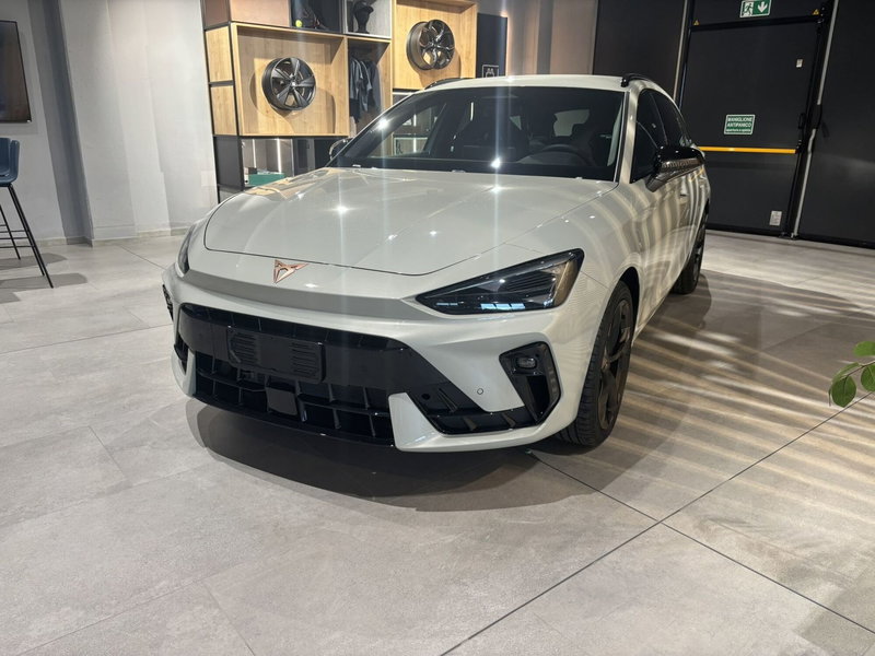 Cupra Leon Station Wagon nuova a Ferrara