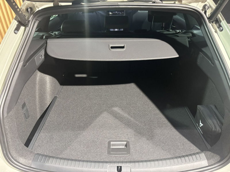 Cupra Leon Station Wagon nuova a Ferrara (14)
