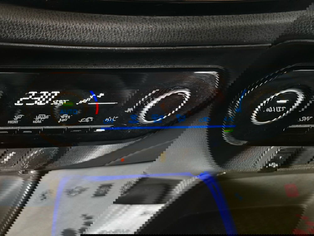 Toyota Aygo X usata a Napoli (16)