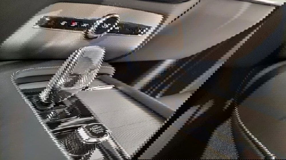 Volvo XC90 usata a Como (12)