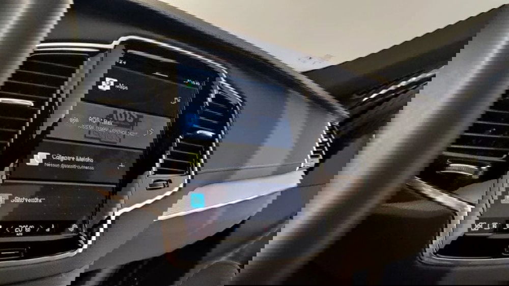 Volvo XC90 usata a Como (13)