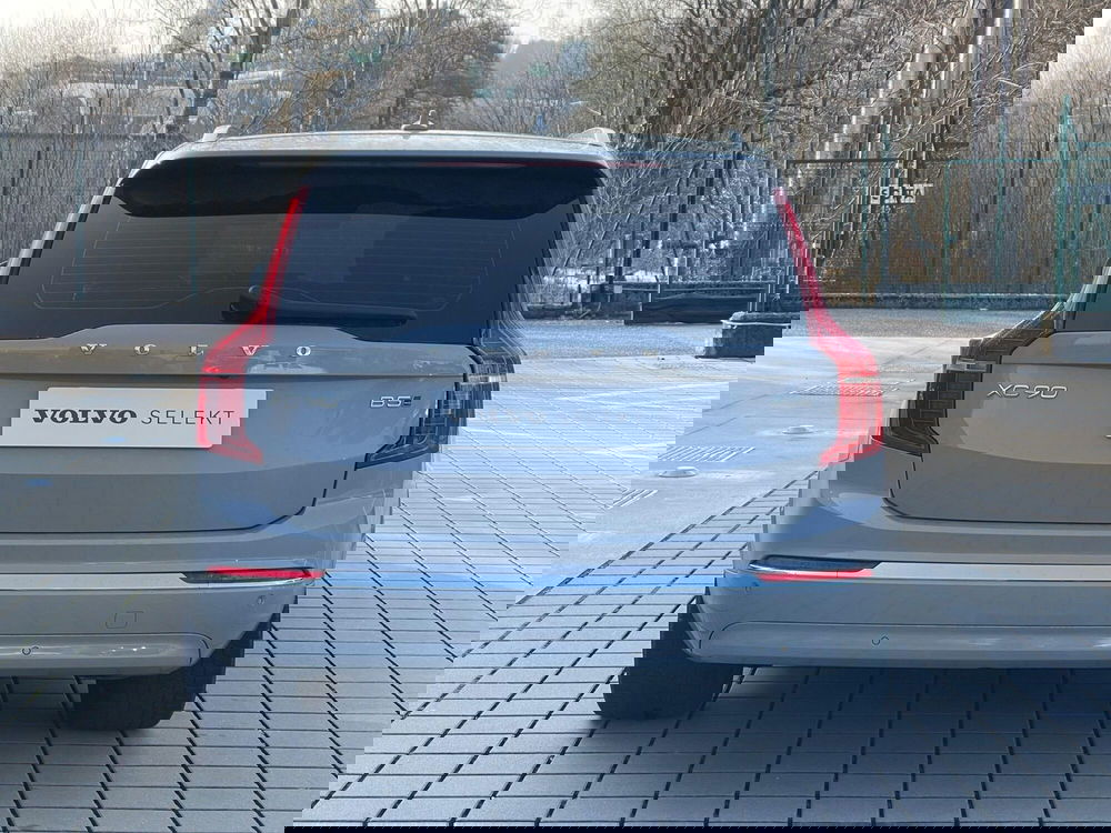 Volvo XC90 usata a Como (5)