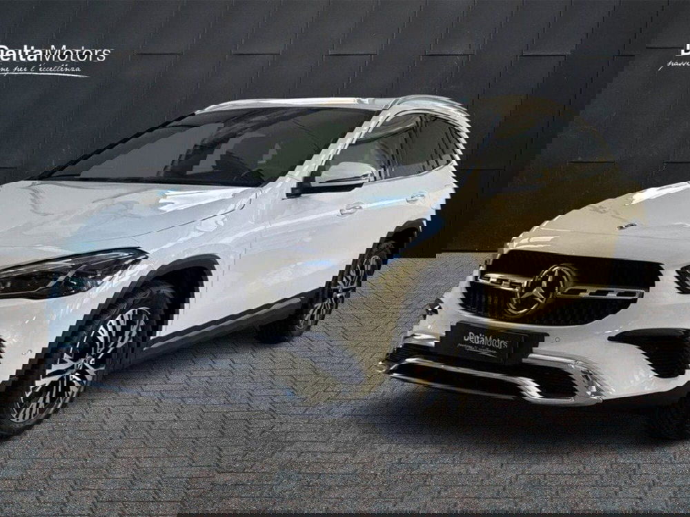 Mercedes-Benz GLA SUV nuova a Rimini