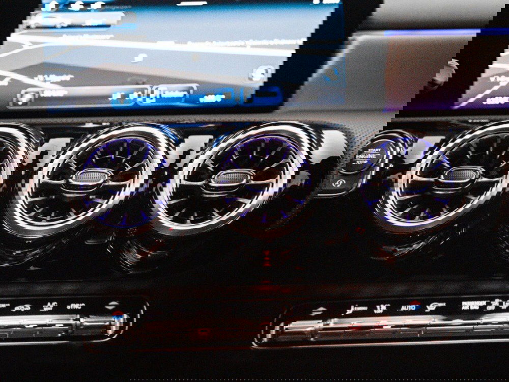 Mercedes-Benz Classe A Sedan nuova a Macerata (19)