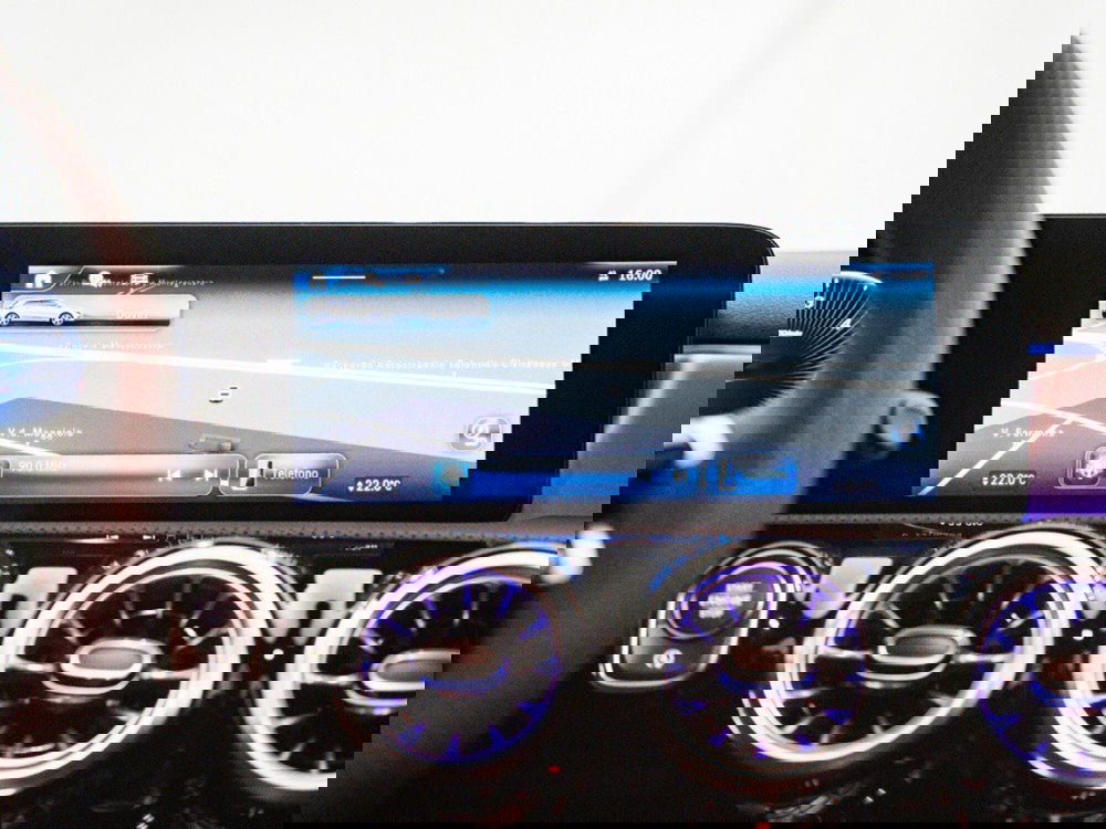 Mercedes-Benz Classe A Sedan nuova a Macerata (20)