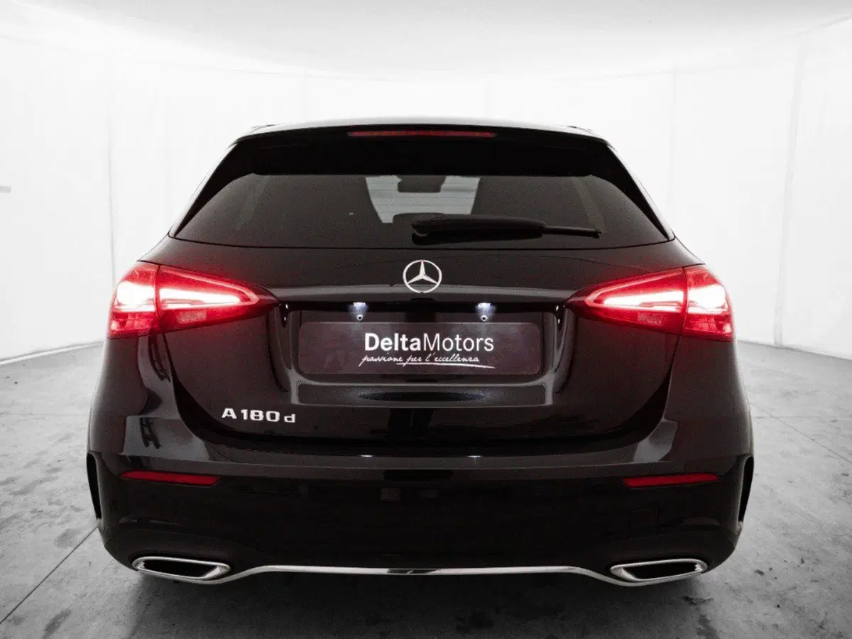 Mercedes-Benz Classe A Sedan nuova a Macerata (6)